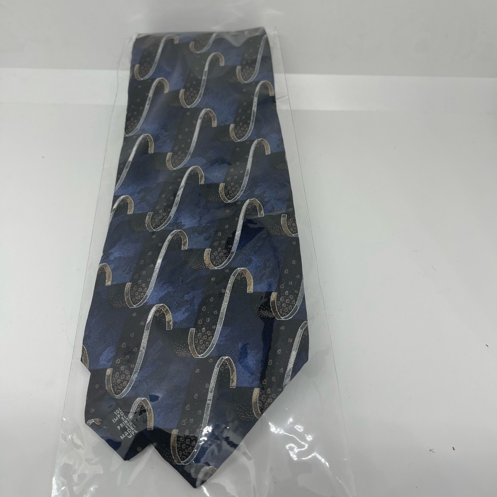 Villa Bugatti Necktie - Picture 2 of 7